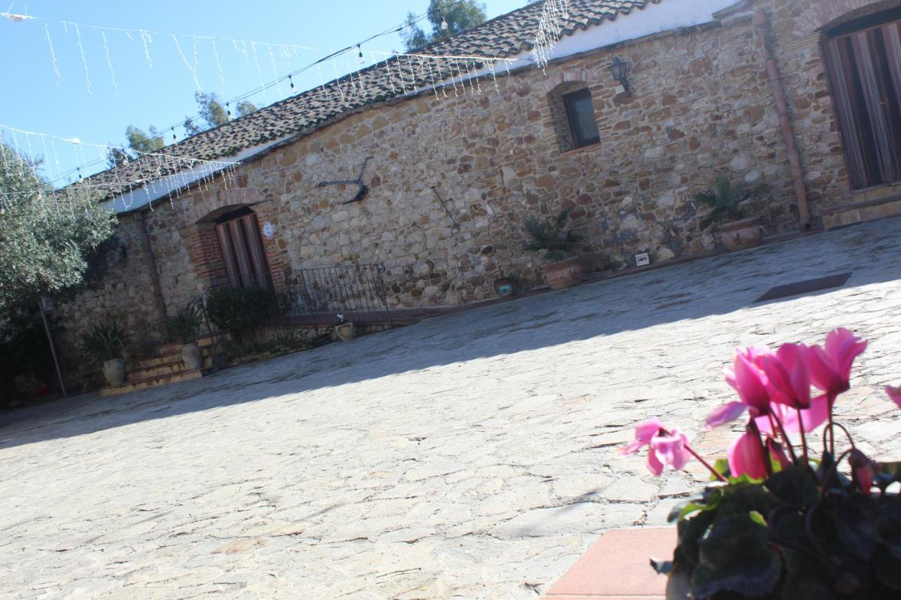 Ponte Calatrasi Agriturismo Roccamena Exterior foto
